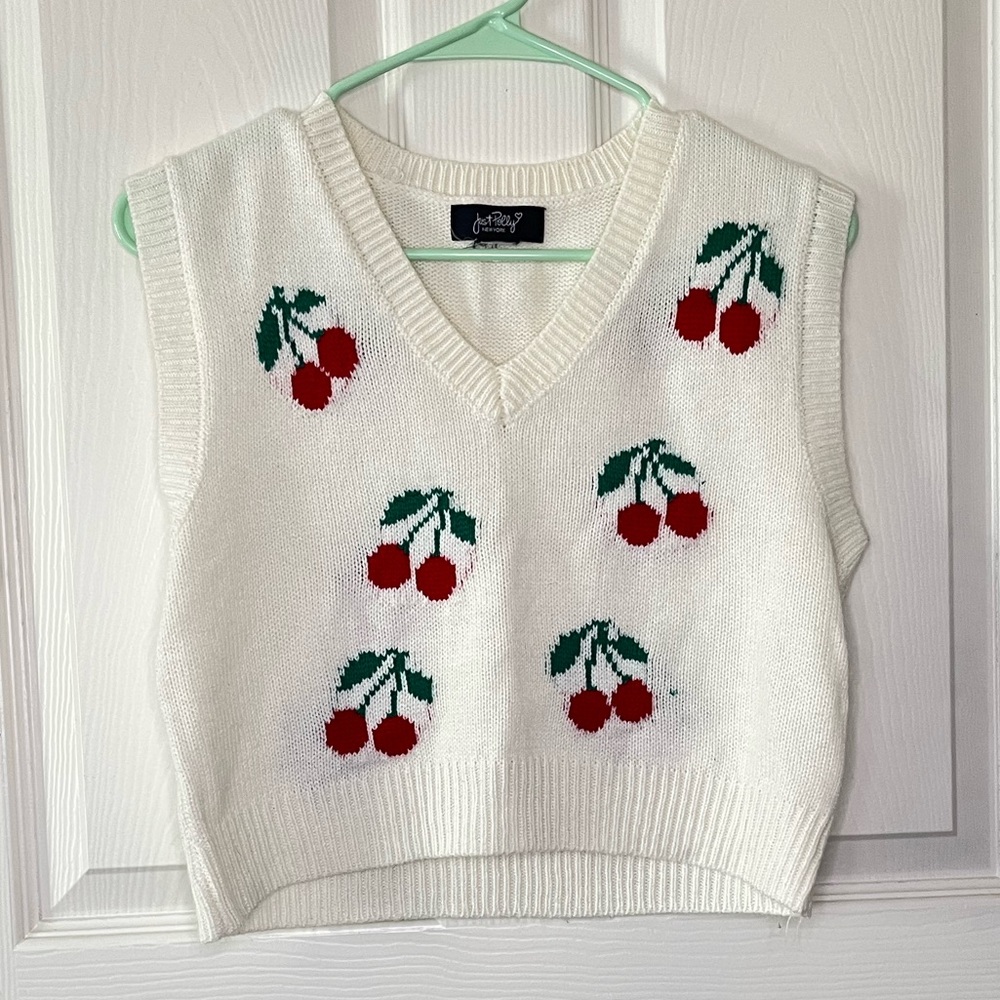 EUC Cherry Patterned Cropped Knit Vest